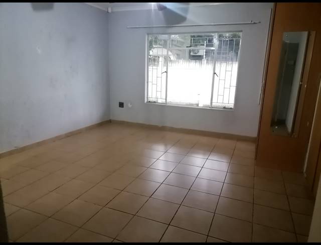 4 BEDROOM HOUSE FOR SALE IN GEELHOUTPARK